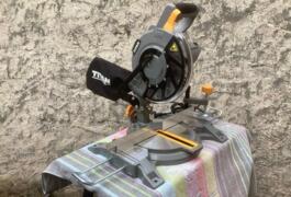 Location outil Scie à onglet Électrique Scheppach près de Seichamps