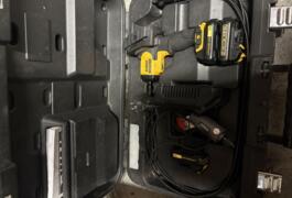 Location outil Caméra de canalisation Dewalt près de Locqueltas