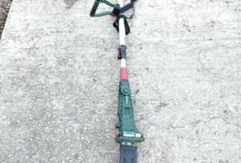 Location outil Élagueuse télescopique près de Rétaud