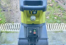 Location outil Broyeur de végetaux Électrique Aeg près de Saint-Augustin