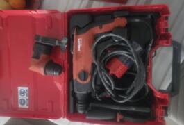 Location outil Burineur perforateur Électrique Hilti près de Noisiel