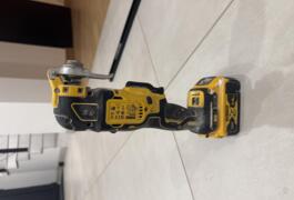 Location outil Outil multifonction Électrique Dewalt près de Vezins