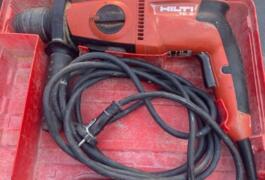 Location outil Perceuse Électrique Hilti près de Soliers