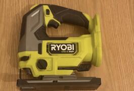 Location outil Scie sauteuse Sans-fil Ryobi près de Balaruc-le-Vieux