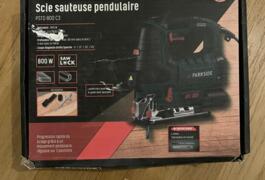 Location outil Scie sauteuse Filaire Parkside près de Orvault