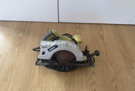 Location outil Scie circulaire Électrique près de Balaruc-le-Vieux