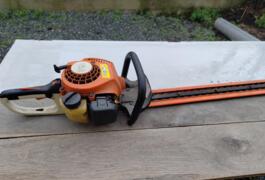 Location outil Taille haie Thermique Stihl près de Le Boupère