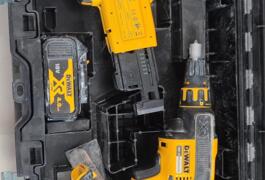 Location outil Visseuse à placo Électrique Dewalt près de Saint-Médard-d'Aunis