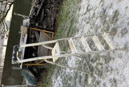 Location outil Escabeau près de Charsonville