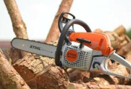 Location outil Tronçonneuse Thermique près de Loches