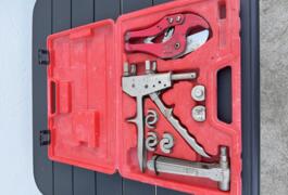 Location outil Coffret  per à glissement près de Toulouse