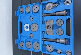 Location outil Repousse piston près de Toulouse