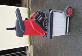 Location outil Broyeuse de végétaux près de Courmont