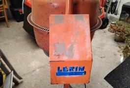 Location outil Bétonnière Électrique près de Le Pin