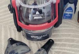 Location outil Shampouineuse Bissell près de Courbevoie