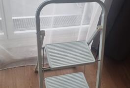 Location outil Escabeau près de Courbevoie