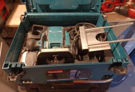 Location outil Défonceuse à bois Électrique Makita près de Rochefort