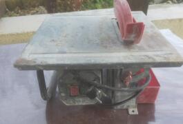 Location outil Coupe carrelage électrique près de Armillac