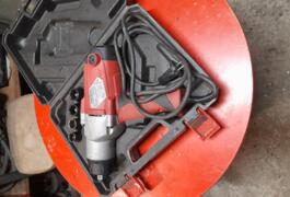 Location outil Visseuse Électrique Bissell près de Lens-Lestang