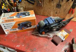 Location outil Ponceuse à bande Électrique Dexter près de La Celle-Saint-Cloud