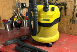 Location outil Aspirateur eau poussière Électrique Karcher près de La Celle-Saint-Cloud