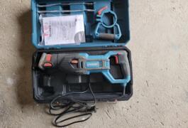 Location outil Scie sabre Électrique Erbauer près de Châtellerault