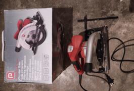 Location outil Scie circulaire Électrique près de Pontchâteau