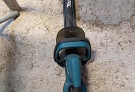 Location outil Taille haie Électrique Makita près de Éragny-sur-Epte