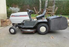 Location outil Tracteur tondeuse près de Châteaubourg