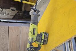 Location outil Scie sabre Électrique Ryobi près de Cournon-d'Auvergne