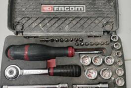 Location outil Clé à douille Coffret Facom près de Besançon