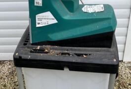 Location outil Broyeur de végetaux Électrique près de Estillac