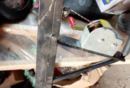 Location outil Lève plaque près de Beaulieu-sur-Loire