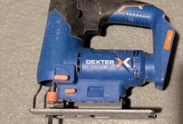 Location outil Scie sauteuse Sans-fil Dexter près de Sarrebourg