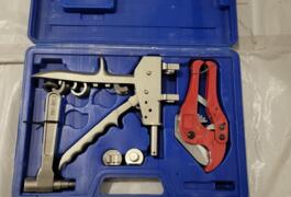 Location outil Pince à sertir près de Ormoy-la-Rivière