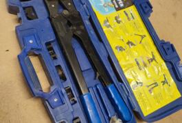 Location outil Pince à sertir près de Cadalen