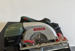 Location outil Scie circulaire Bosch près de Savigny-sur-Orge