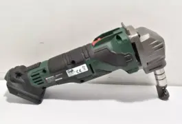 Location outil Grignoteuse Électrique Parkside près de Seichamps