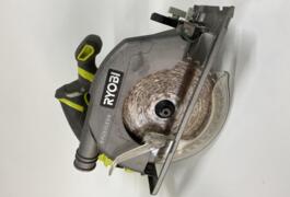 Location outil Scie circulaire près de Landevieille