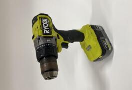 Location outil Perceuse Sans-fil près de Landevieille