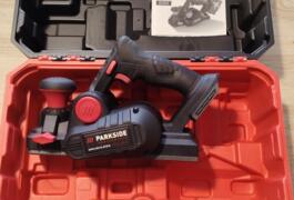 Location outil Rabot Électrique Parkside près de Châlons-en-Champagne