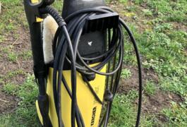 Location outil Nettoyeur haute pression Électrique Karcher près de Saint-Germain-lès-Corbeil