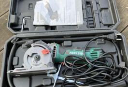 Location outil Scie plongeante Électrique Parkside près de Saint-Germain-lès-Corbeil