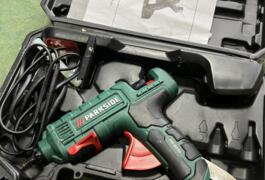 Location outil Pistolet à colle Parkside près de Saint-Germain-lès-Corbeil