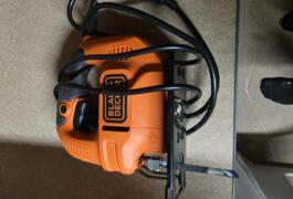 Location outil Scie sauteuse Filaire Black et decker près de Saint-Sébastien-sur-Loire