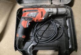 Location outil Perceuse Électrique Black et decker près de Saint-Sébastien-sur-Loire