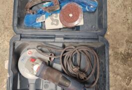 Location outil Ponceuse à béton Électrique Bosch près de Breuillet