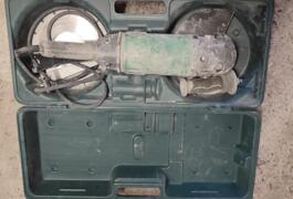 Location outil Meuleuse Électrique Hitachi près de Breuillet