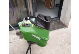 Location outil Broyeur de végetaux Électrique près de Vertou