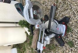 Location outil Scie à onglet Électrique Metabo près de Angles